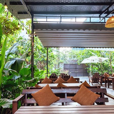 Cozy Beer Garden Homestay นิญบิ่ญ ภายนอก รูปภาพ