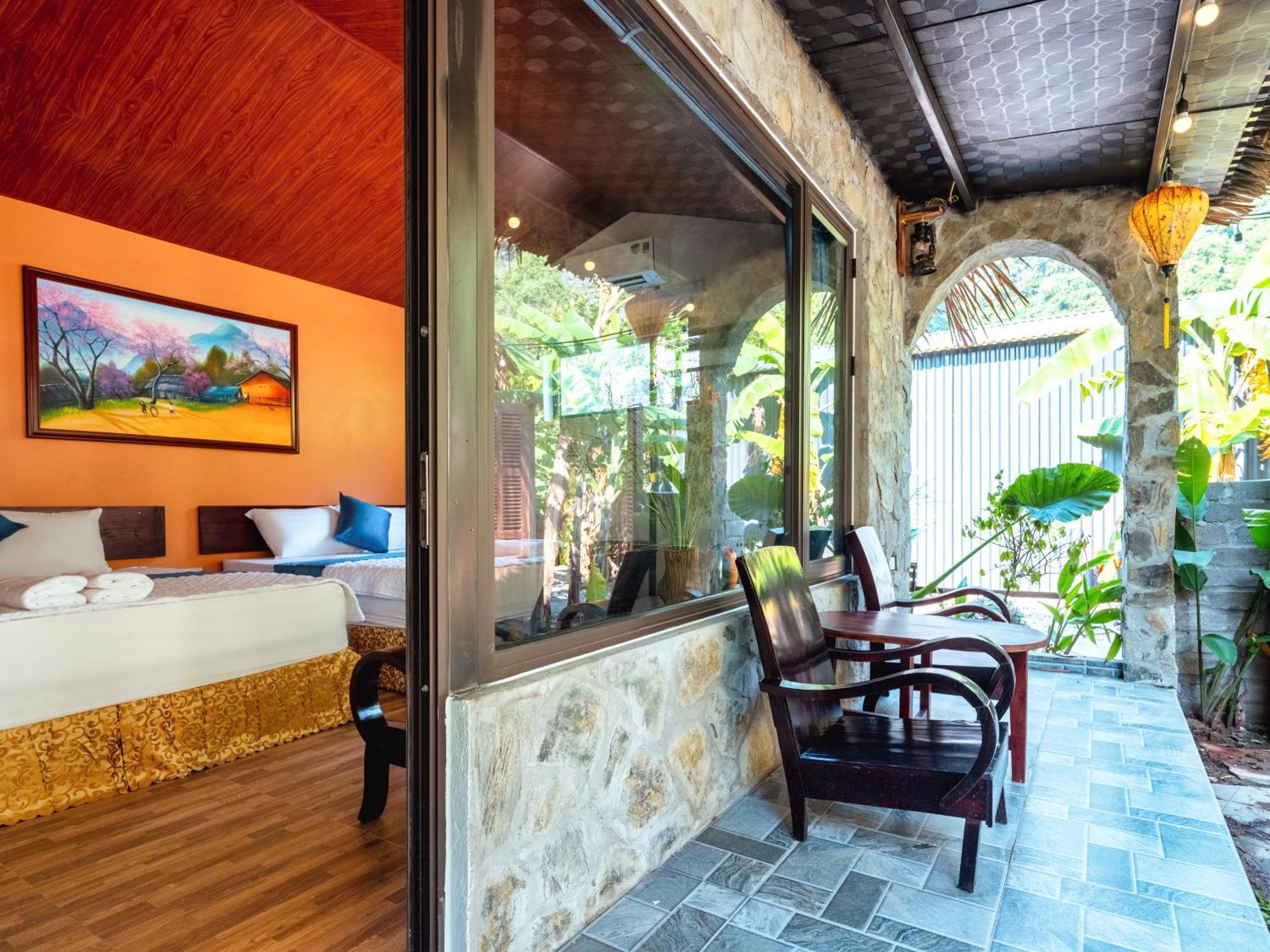 Cozy Beer Garden Homestay นิญบิ่ญ ภายนอก รูปภาพ