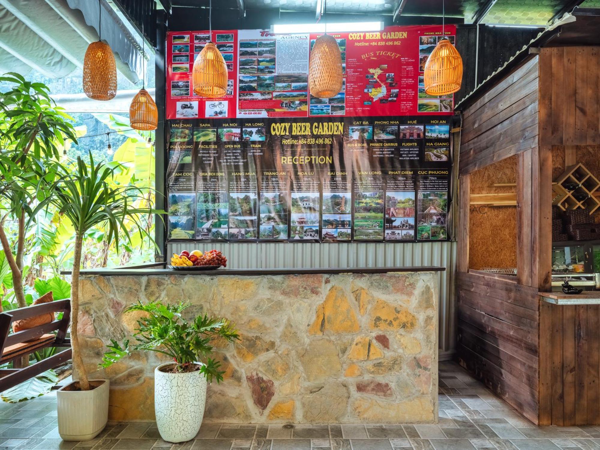 Cozy Beer Garden Homestay นิญบิ่ญ ภายนอก รูปภาพ