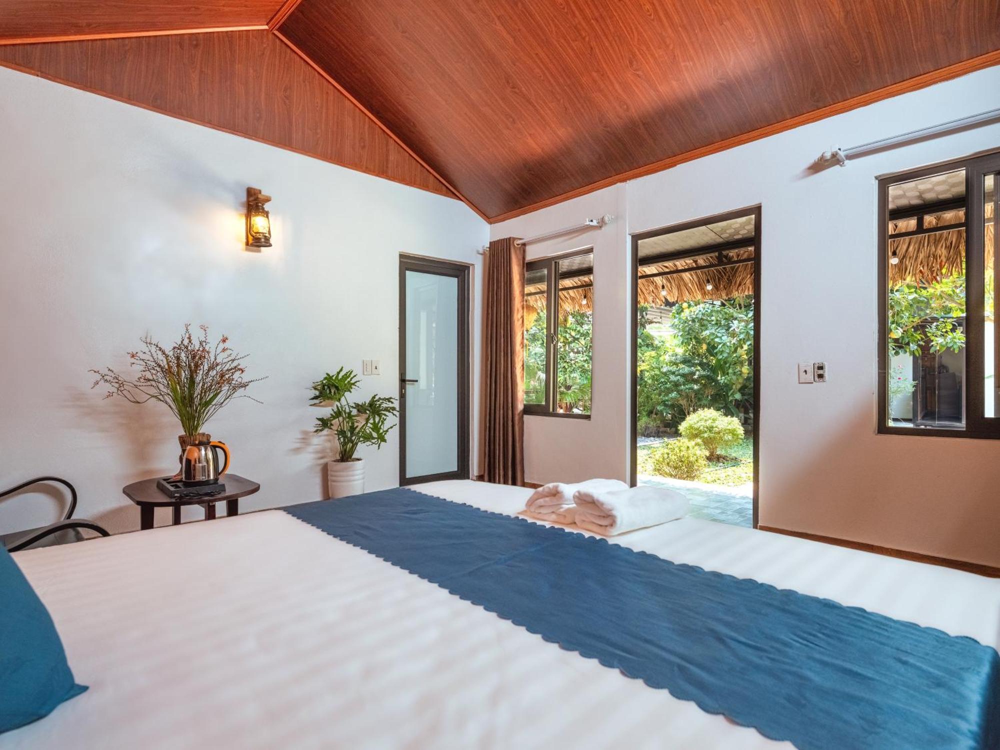 Cozy Beer Garden Homestay นิญบิ่ญ ภายนอก รูปภาพ